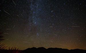 Foto de una lluvia de meteoros